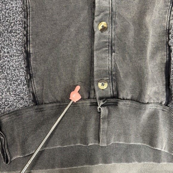 Free People Dreamy Black Cardi We The Free Cardigan Sz Large DEFECT READ - Picture 3 of 10